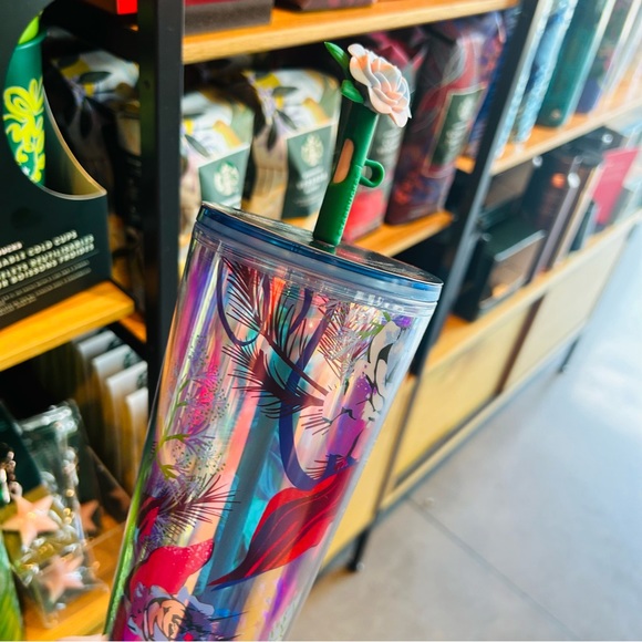 Starbucks Iridescent Rose Top Silicone Topper Tumbler Cup Venti New 2023 Holiday - Picture 12 of 13